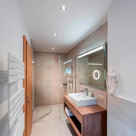 Aparthotel Manni - &