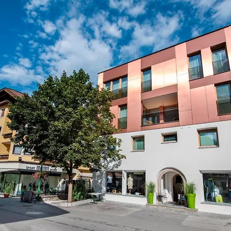 Manni - & Hotel apartamentowy Mayrhofen