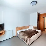 Vakantiehuis Manni - & *